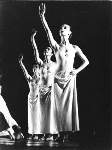 Bat-Dor Dance Company: &quot;Tzaikerk&quot; by Robert Cohen